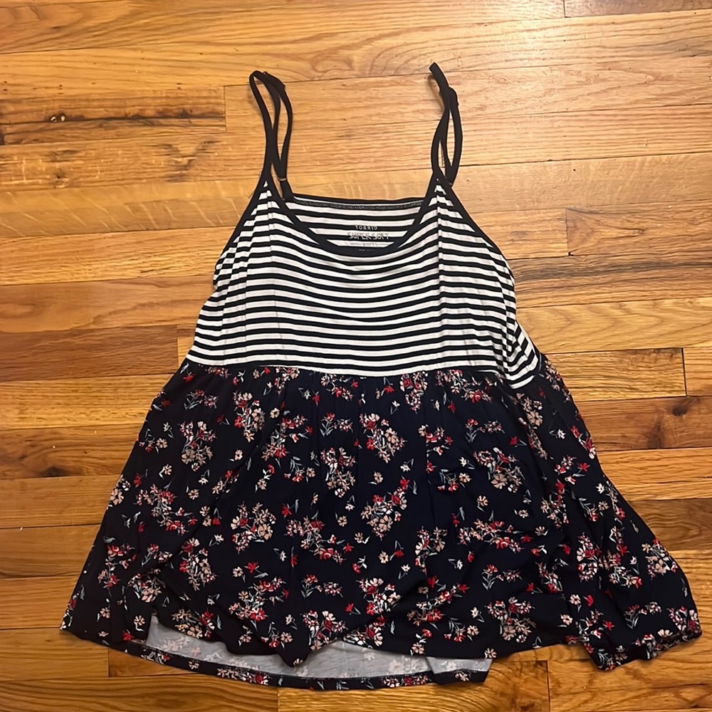Torrid Super Soft Knit Babydoll Shirt Size 1 - Floral Stripe